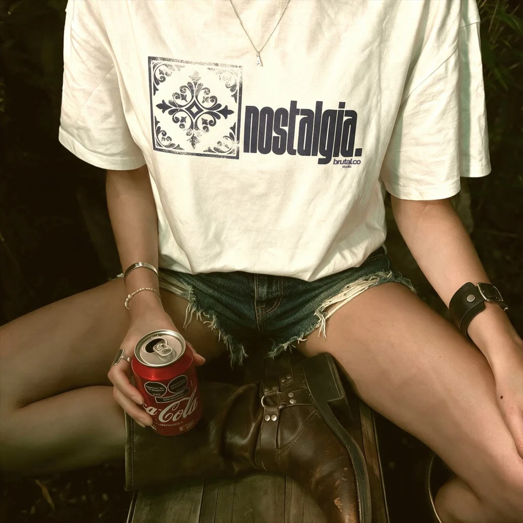 Nostalgia Tee Woman